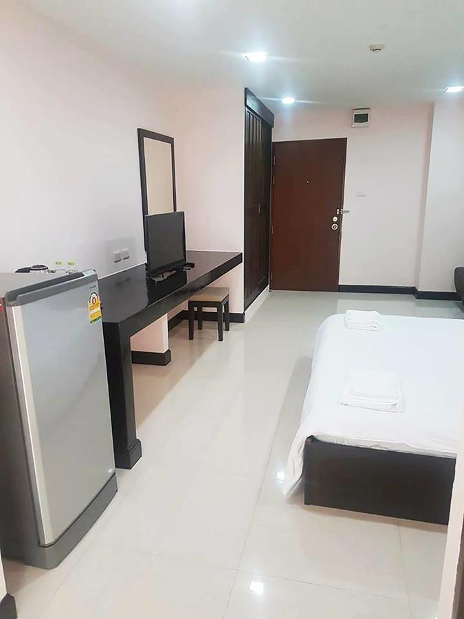 Hotel Mok Mek 72 Bangkok Exterior foto